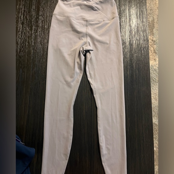 Two XS leggings - Picture 6 of 7